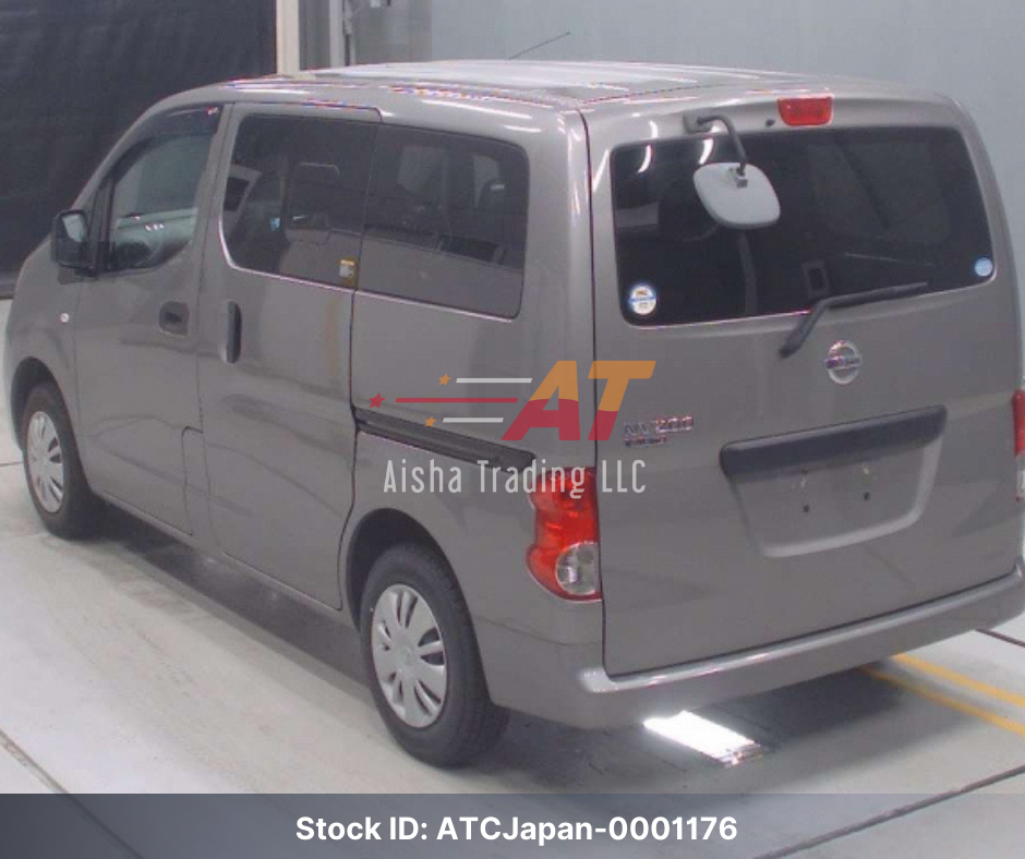 2018 NISSAN NV200